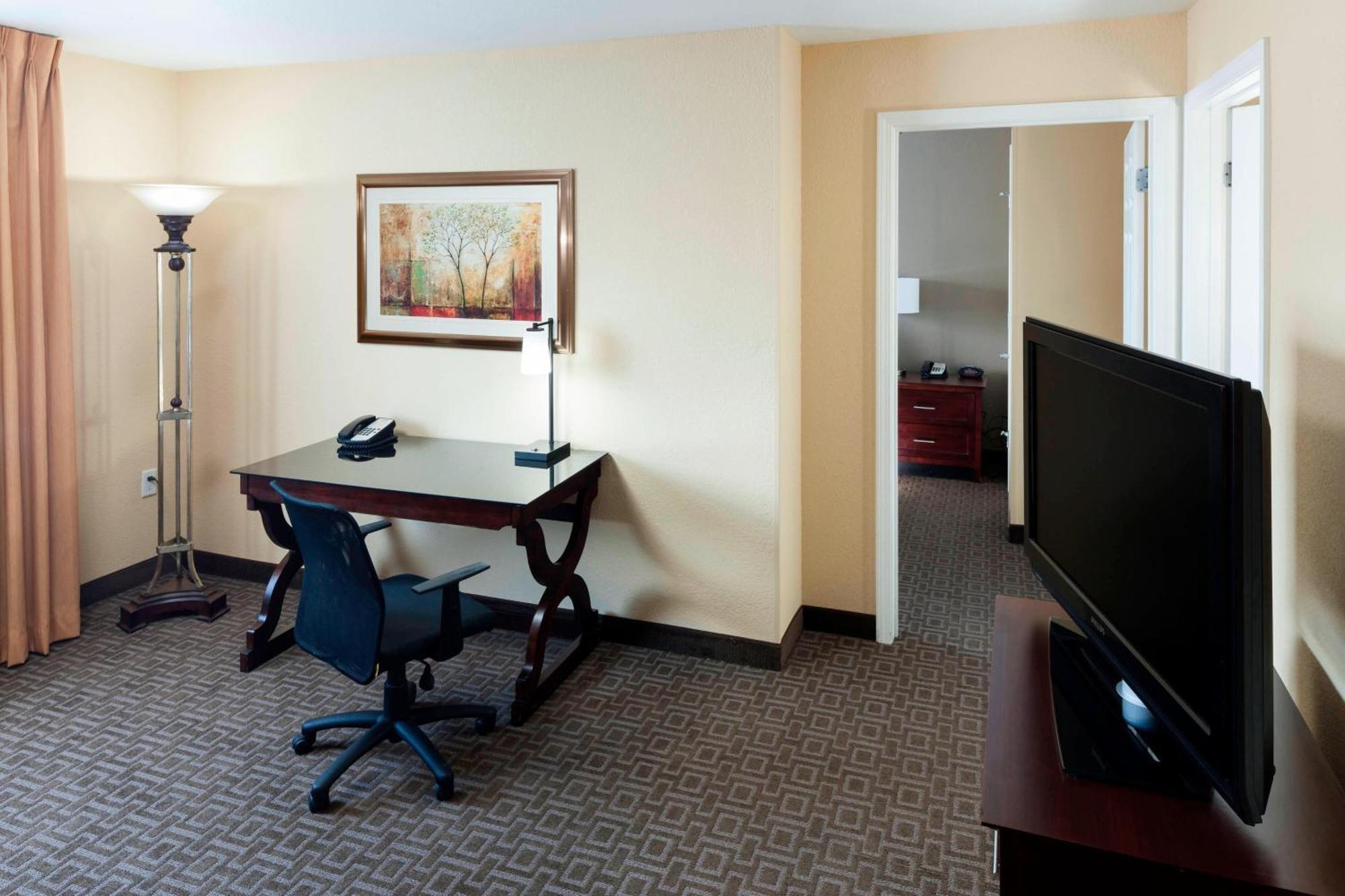 Towneplace Suites By Marriott Техаркана Экстерьер фото